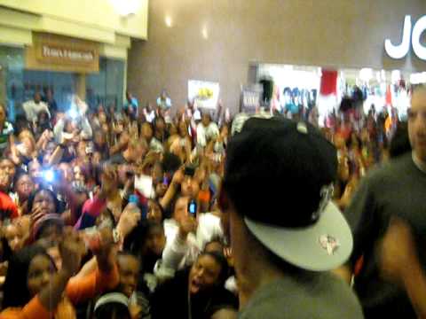 New Boyz Live Crowd Goes Crazy -Flint MI- Part 3