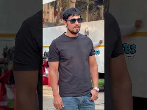 Randeep Hooda - Black tee, black jeans, black shades—just a vibe that’s hard to beat.